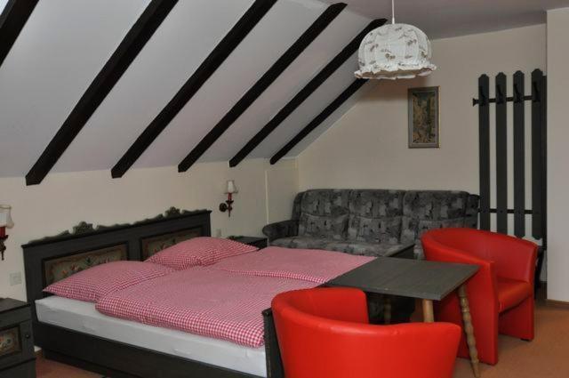 Hotel-Restaurant Johanniskreuz Trippstadt Δωμάτιο φωτογραφία