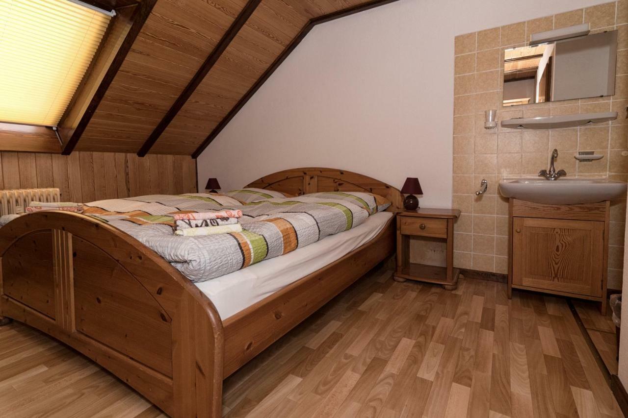 Hotel-Restaurant Johanniskreuz Trippstadt Εξωτερικό φωτογραφία