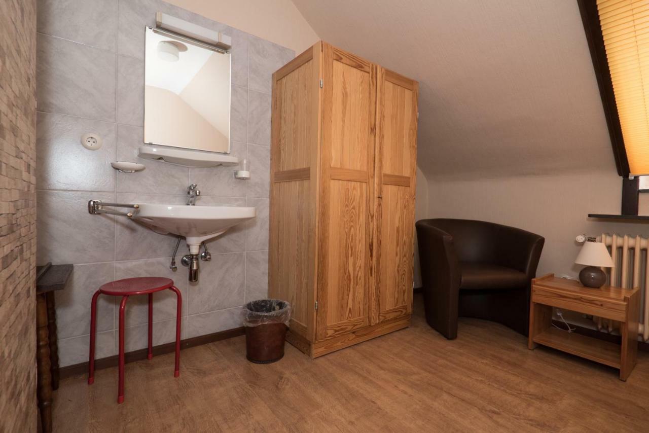 Hotel-Restaurant Johanniskreuz Trippstadt Εξωτερικό φωτογραφία